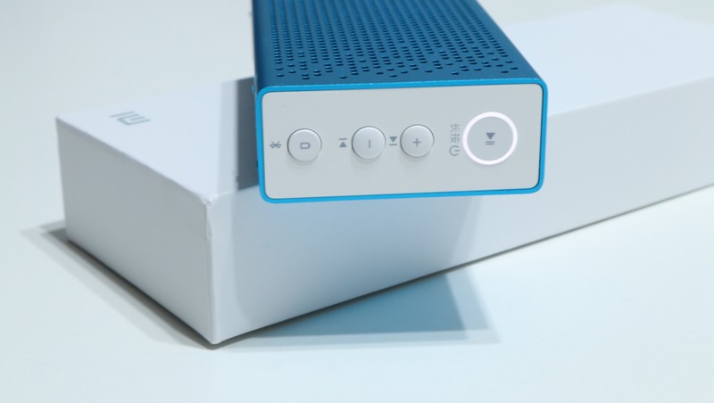Xiaomi Mi Bluetooth Speaker butoane