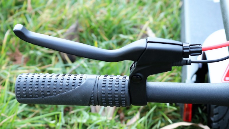 trotineta electrica Xiaomi EUNI ES808 - frana