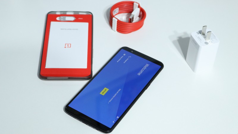 OnePlus 5T accesorii