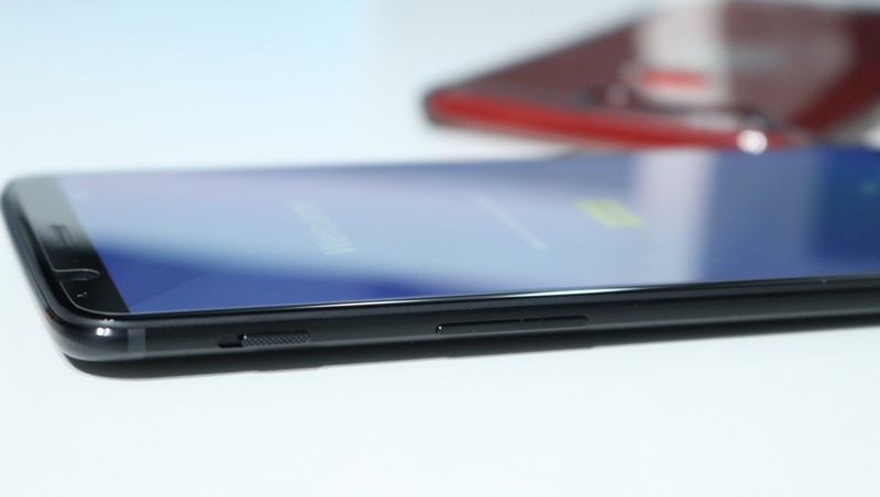 OnePlus 5T conectivitate