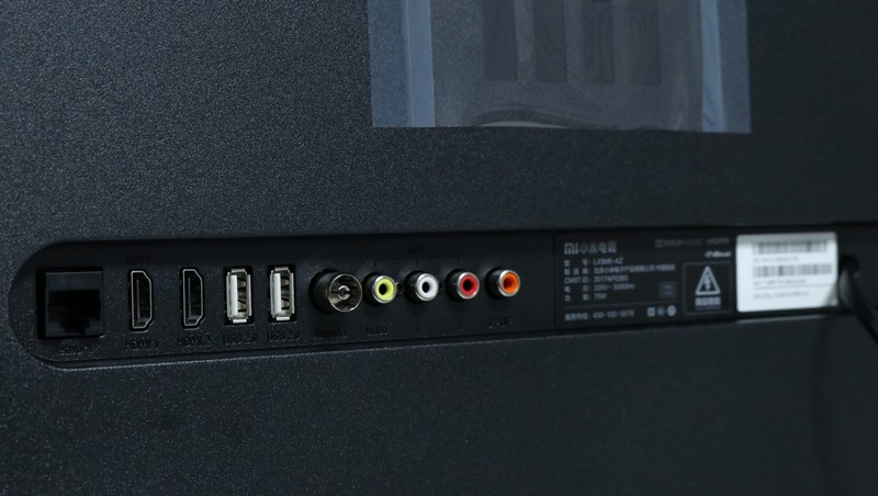 Xiaomi Mi TV 4A conectivitate