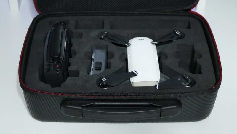 DJI Spark Fly More Combo - cutie utila