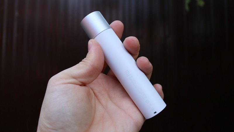 Baterie externa si lanterna Xiaomi - review (4)
