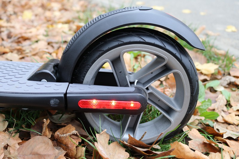 Ninebot ES2 - frana clasica