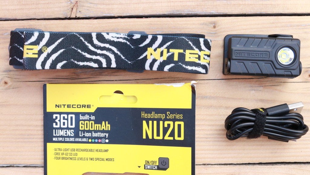 Nitecore NU20 - pachet