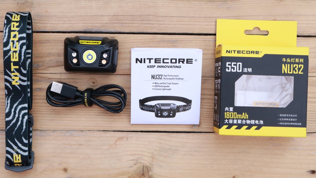 Nitecore NU32 - pachet complet