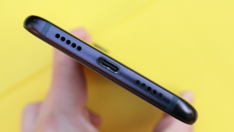 Xiaomi Mi 8 - porturi