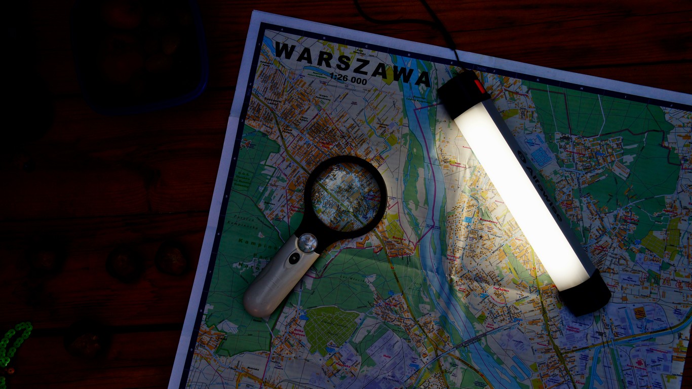 Alfawise AL-M1 Plus - aprinsa lumina de veghe