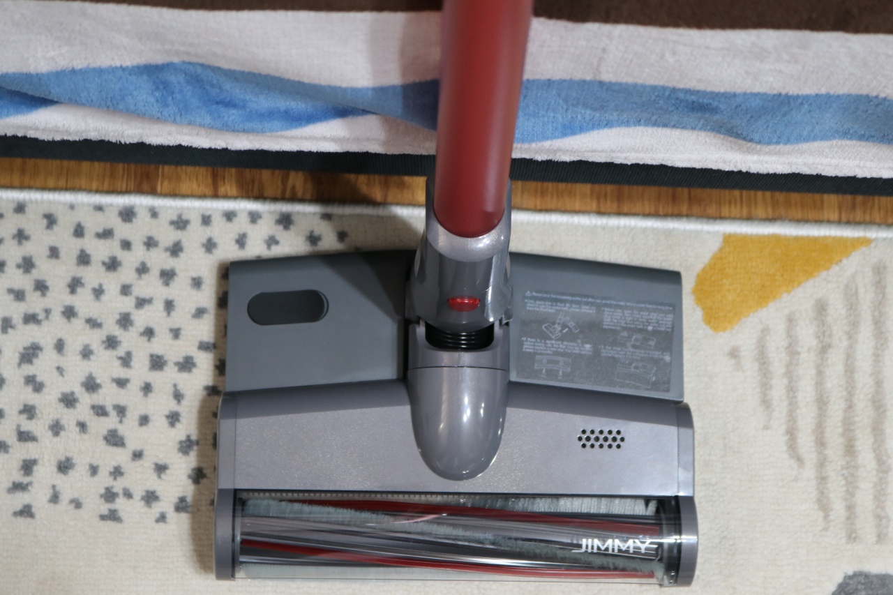 Aspirator vertical Jimmy JV65 Plus - fara mop