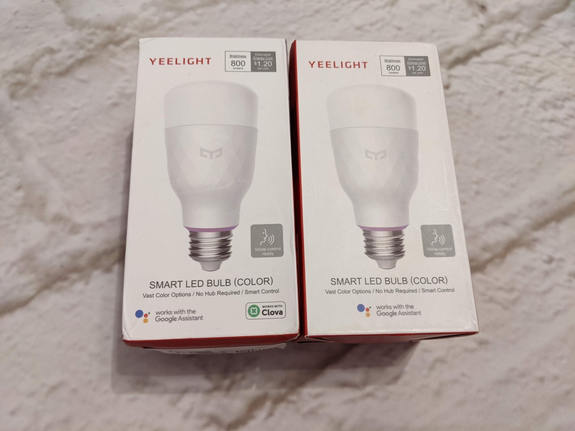 2 becuri Yeelight Color