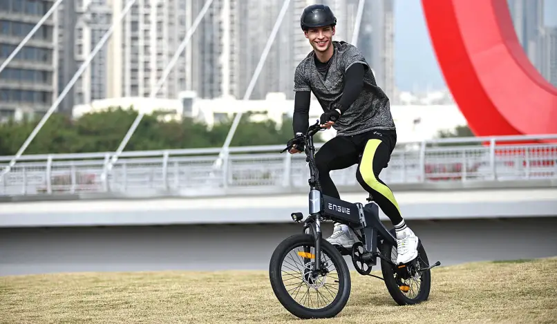 Engwe C20 Pro - bicicleta electrica pliabila