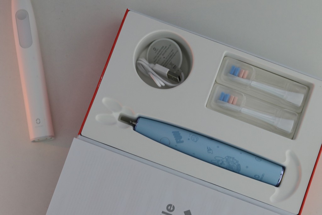Periuta de dinti electrica Oclean Kids - accesorii incluse